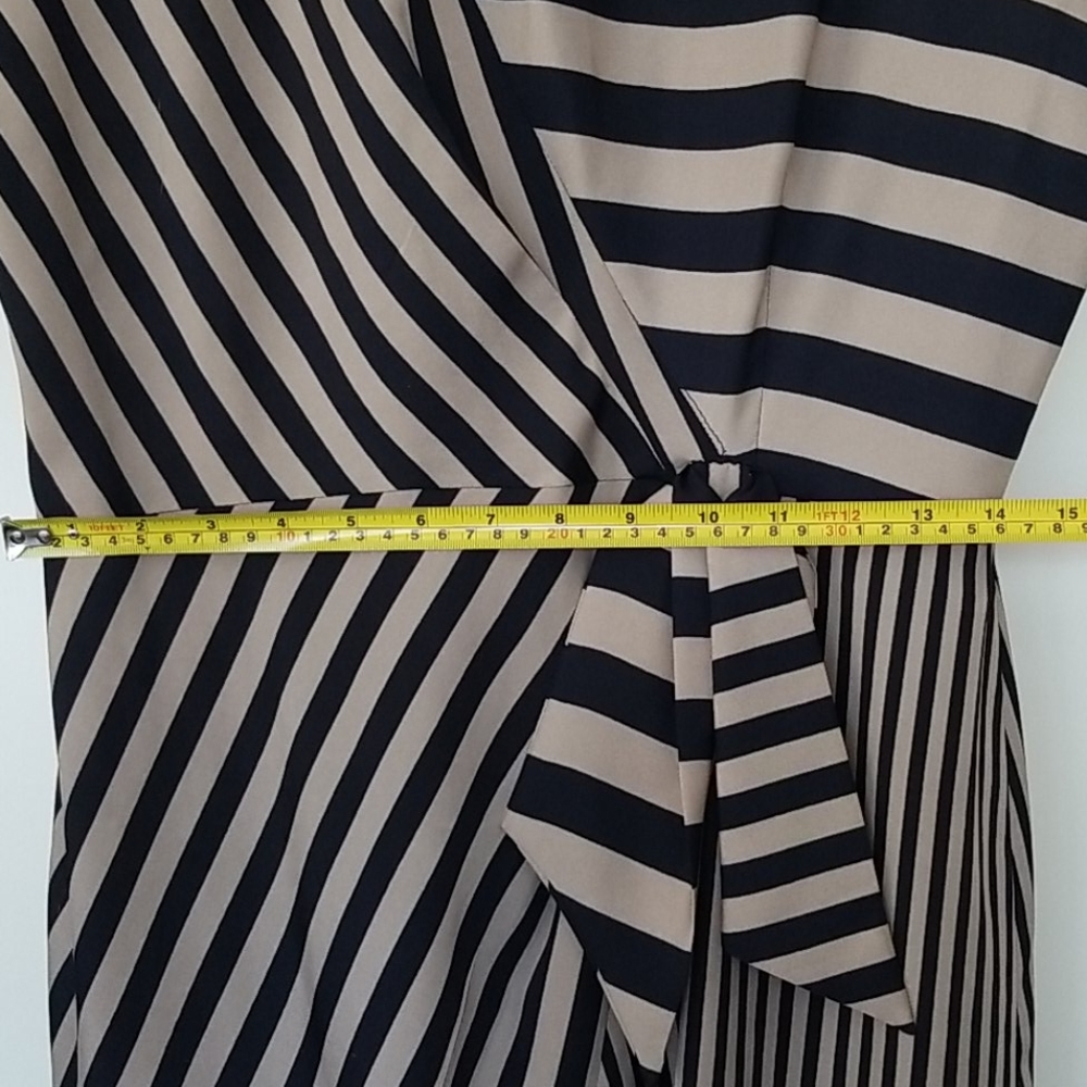 Dress - Picture 7 of 7